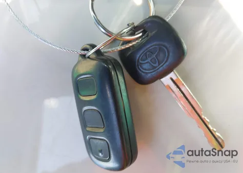 2005 Toyota Highlander V6 from USA, damaged, VIN JTEDP21A850086211